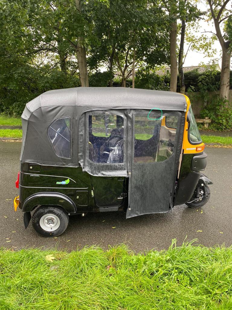 Auto rickshaw side rain cover discount
